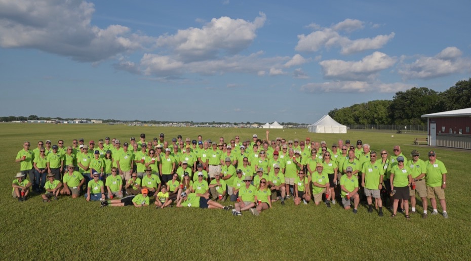 2024 Cessnas 2 Oshkosh Group Picture